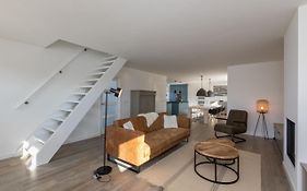 Welcome In - Oostkapelseweg 32, Serooskerke 'Ooievaar'