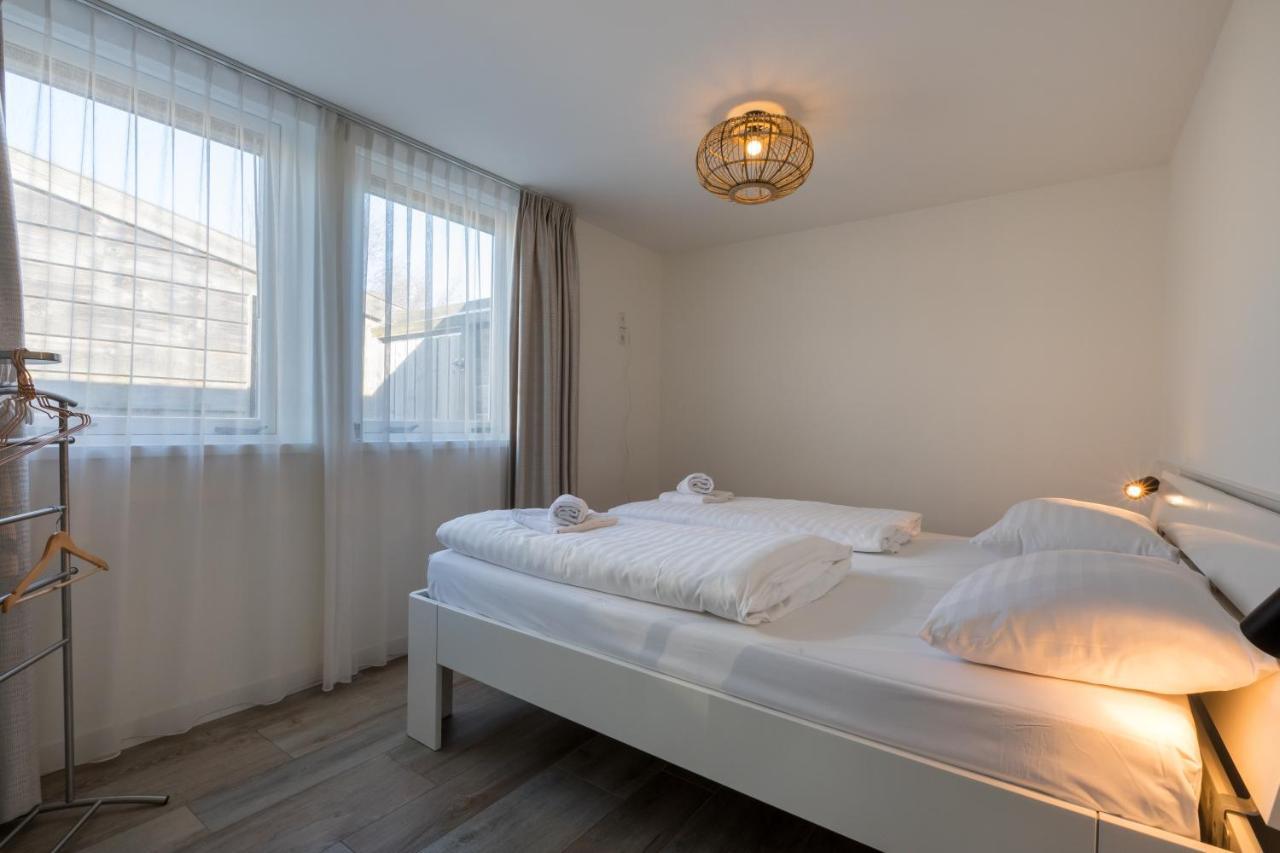 Welcome In - Oostkapelseweg 32, Serooskerke 'Ooievaar' Buitenkant foto